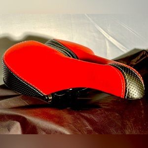 Schwinn/TINGBO/Bowflex STYLE Non Branded Bike Saddle Replacement DD-6619 Red•Blk